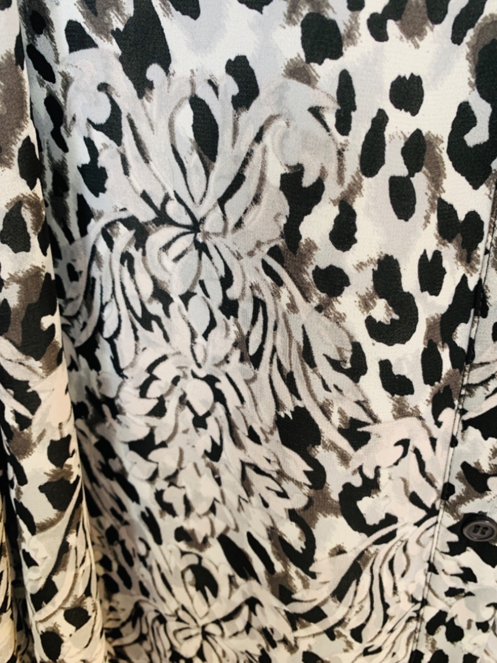 Belle Kim Gravel Floral Animal Print Tunic Top 1X Semi Sheer Button Up Chiffon - Picture 8 of 14